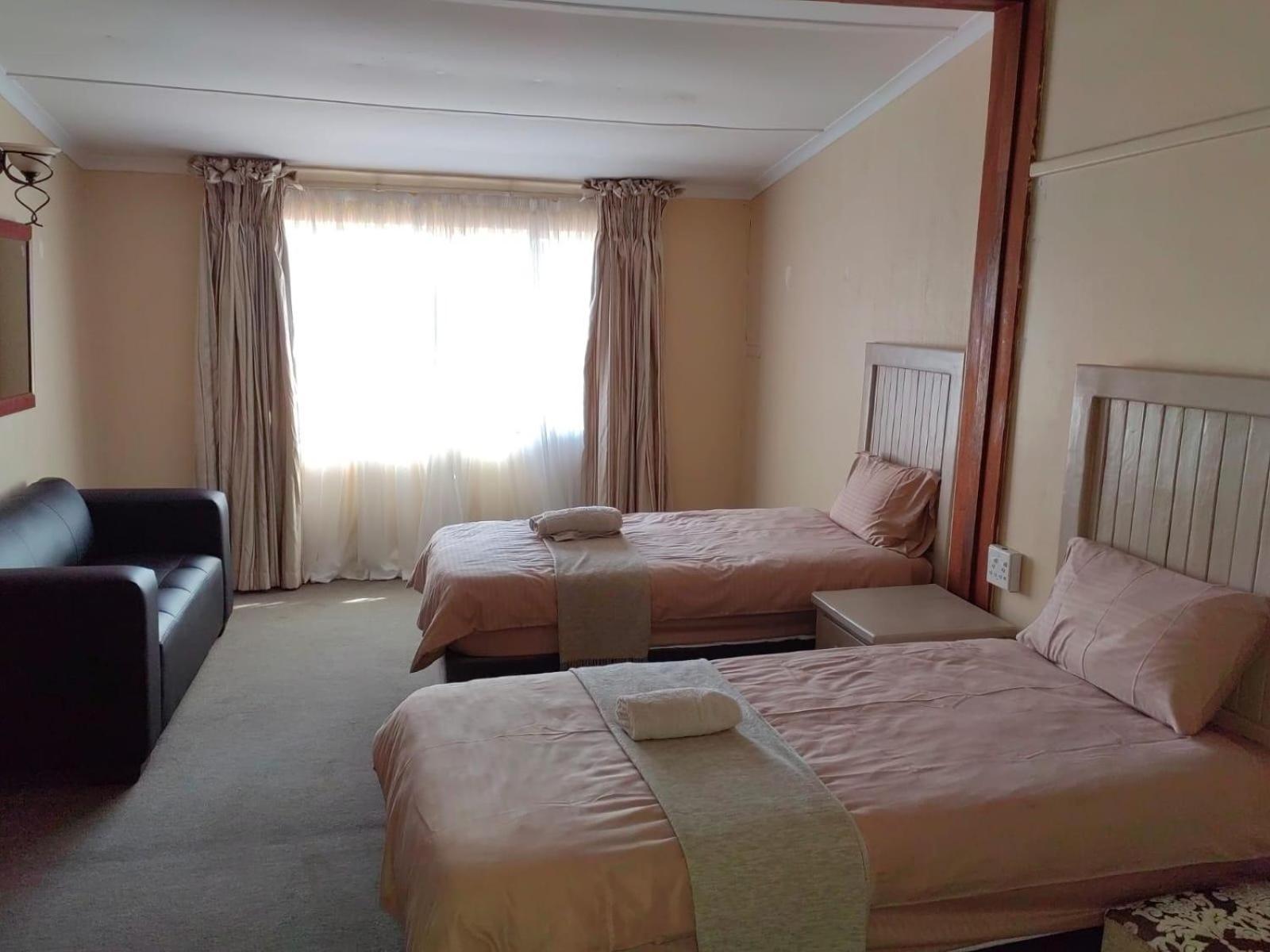 Sibahlenomhlambi Guesthouse スプリングズ エクステリア 写真
