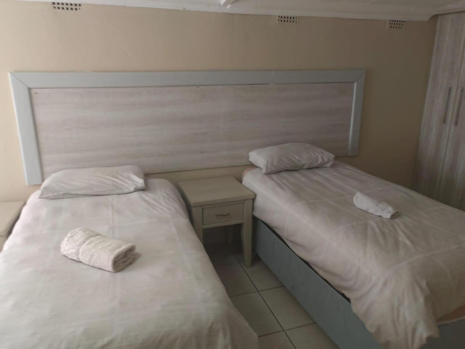 Sibahlenomhlambi Guesthouse スプリングズ 部屋 写真
