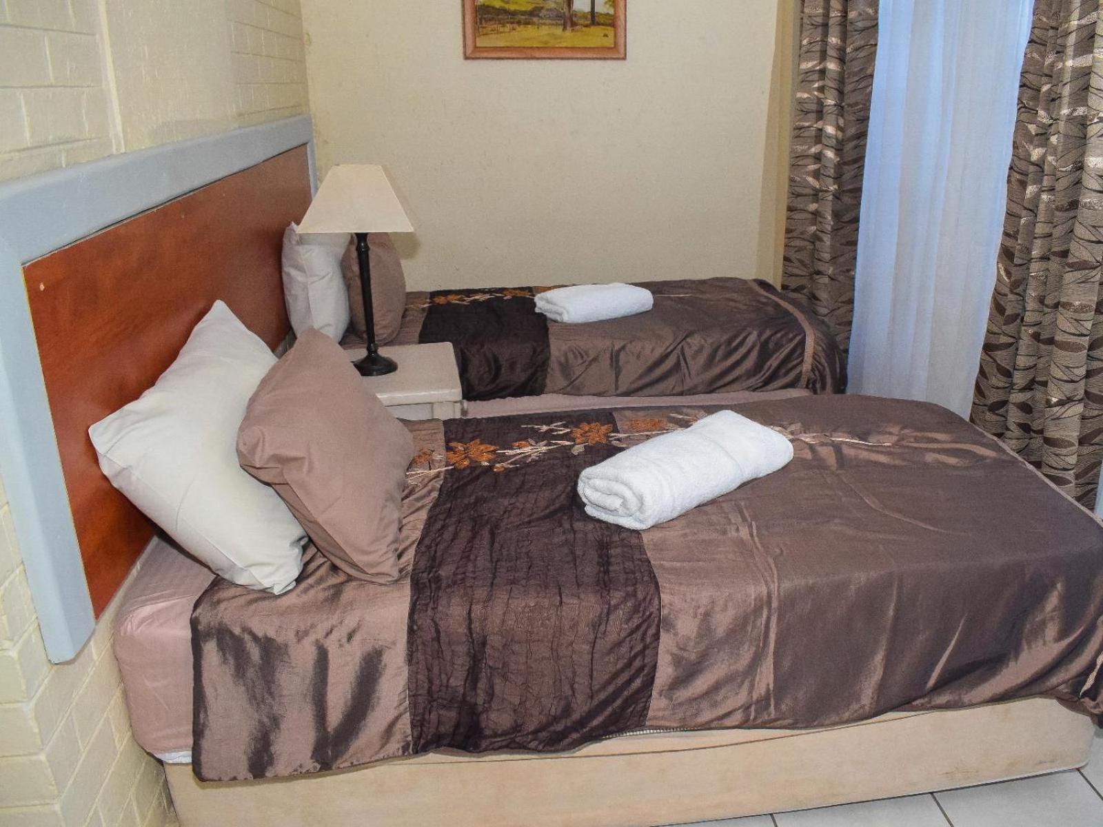 Sibahlenomhlambi Guesthouse スプリングズ 部屋 写真