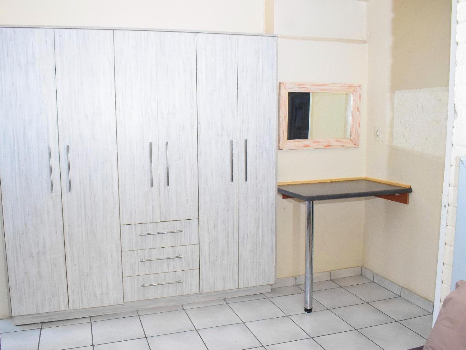 Sibahlenomhlambi Guesthouse スプリングズ 部屋 写真