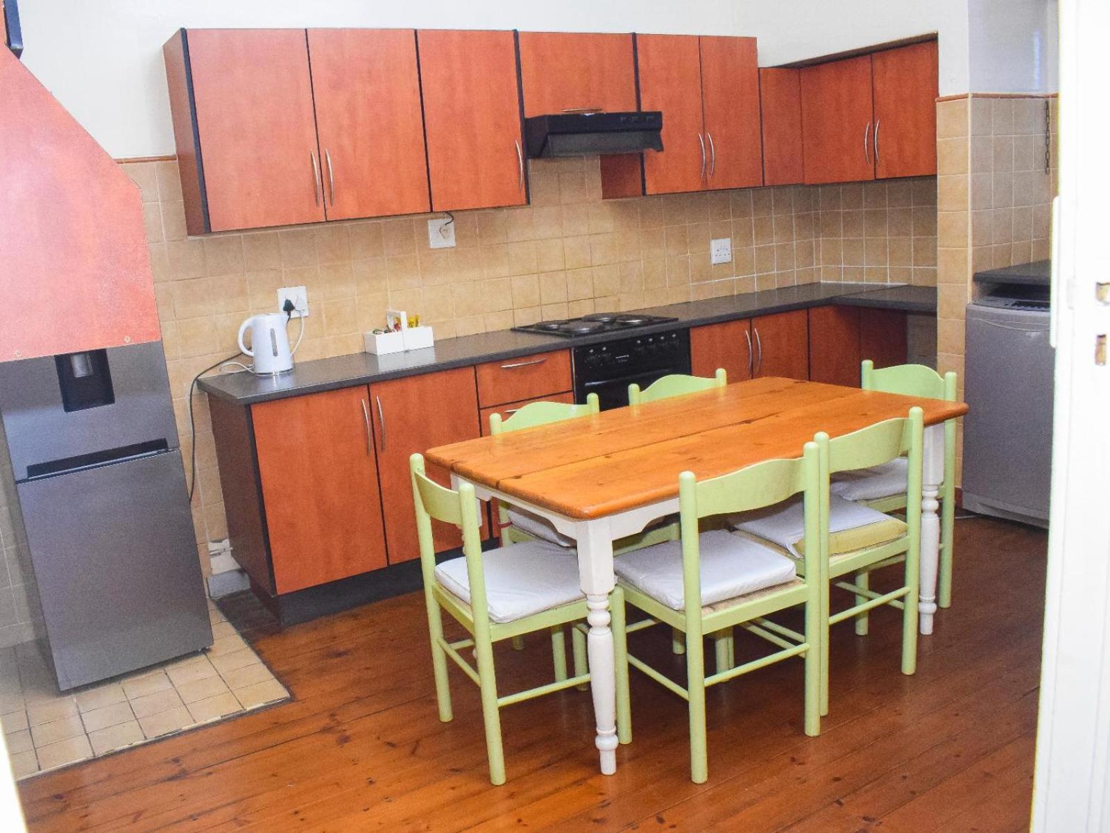Sibahlenomhlambi Guesthouse スプリングズ 部屋 写真